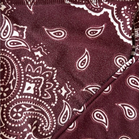 Splits59 Burgundy Bandana Print Leggins - Size Medium - Picture 2 of 3